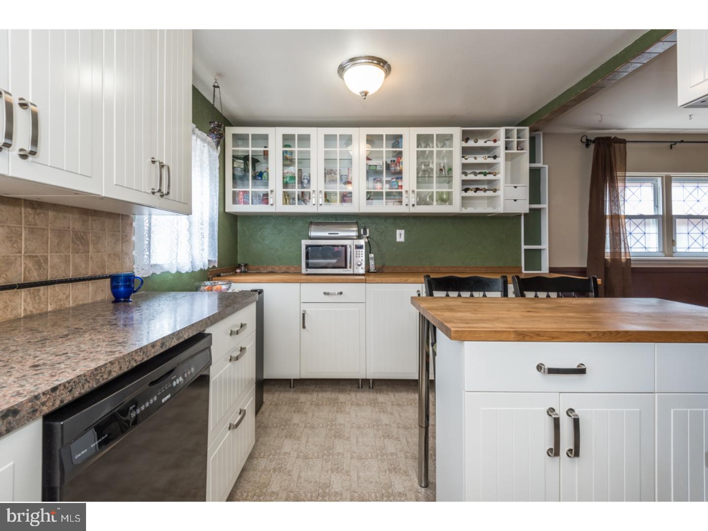 15044 Carter Road Philadelphia, PA 19116 - Photo 8 of 23 Kitchen