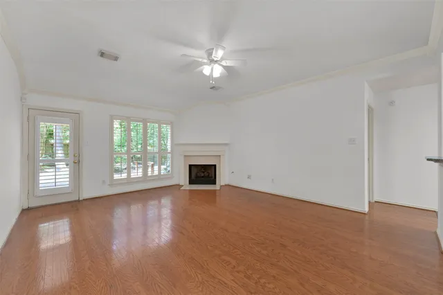 $2,200 | 166 Burgandy Vine Court, The Woodlands, TX 77384