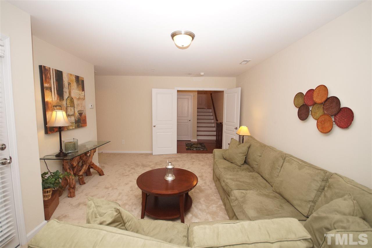 4604 Matterly Street Raleigh, NC 27612 - Photo 5 of 25 Gallery Image 5