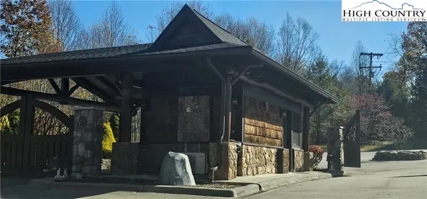 $85,000 | Lot 110 Settlers Knob Road, Elk Park, NC 28622