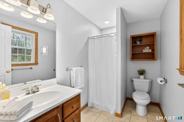 $589,900 | 64 Pine Glen Road, Simsbury, CT 06089