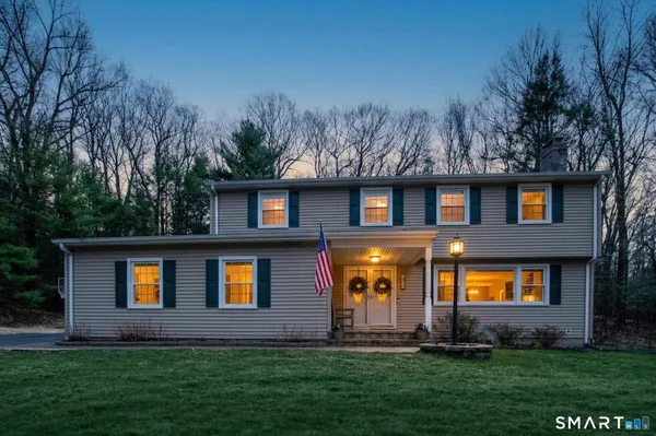 $589,900 | 64 Pine Glen Road, Simsbury, CT 06089