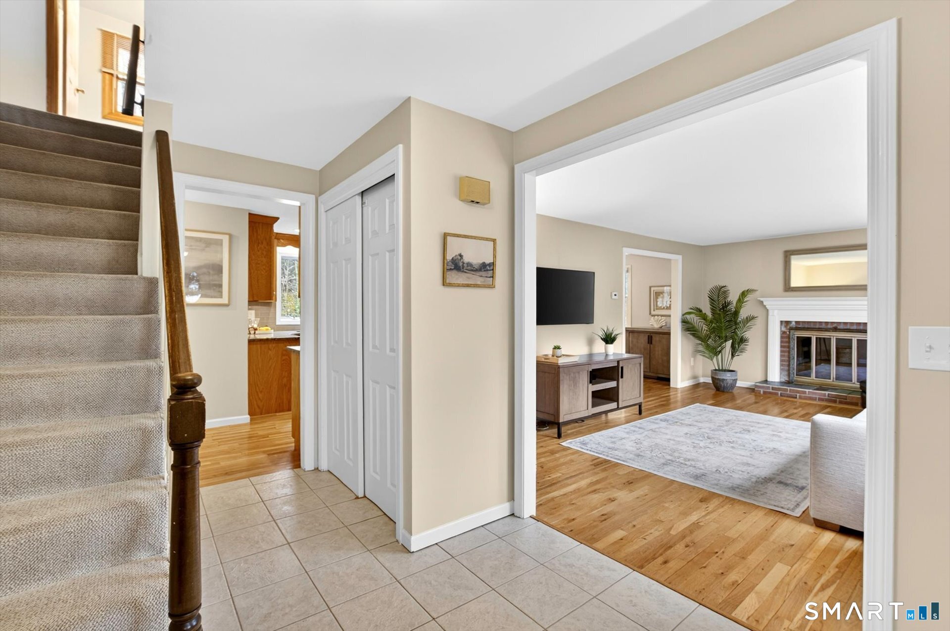 64 Pine Glen Road Simsbury, CT 06089 - Photo 7 of 35