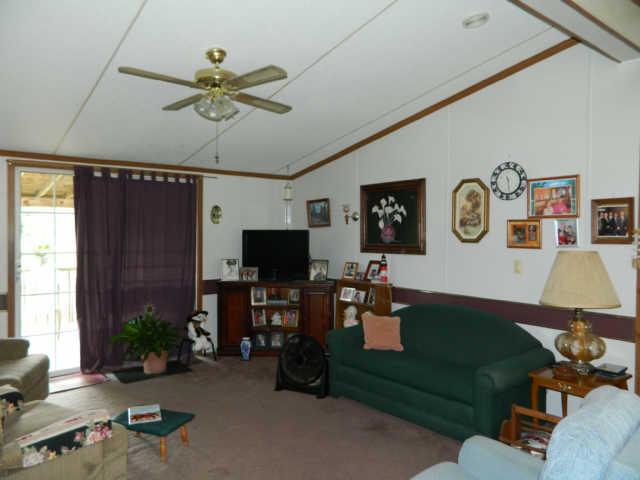 896 Hafner Road Charlotte, TN 37036 - Photo 13 of 20 Gallery Image 13