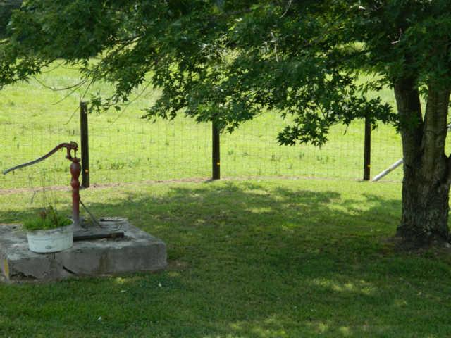 896 Hafner Road Charlotte, TN 37036 - Photo 18 of 20 Gallery Image 18