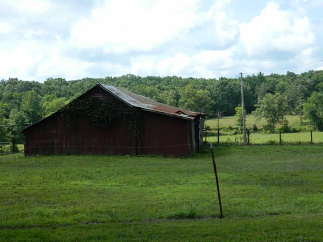 896 Hafner Road Charlotte, TN 37036 - Photo 2 of 20 Gallery Image 2