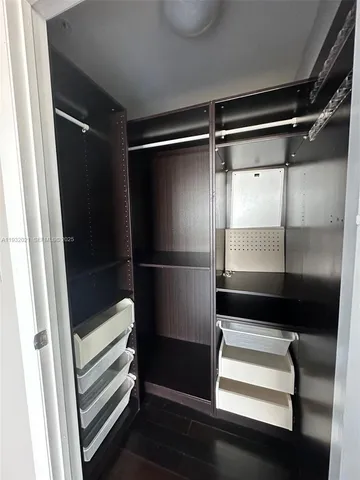 $2,900 | 90 Southwest 3rd Street, Unit 2207, Miami, FL 33130