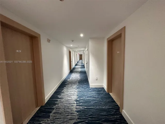 $2,900 | 90 Southwest 3rd Street, Unit 2207, Miami, FL 33130