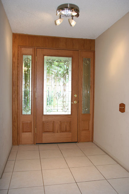 5612 South Jolly Roger Road Tempe, AZ 85283 - Photo 3 of 25 Foyer