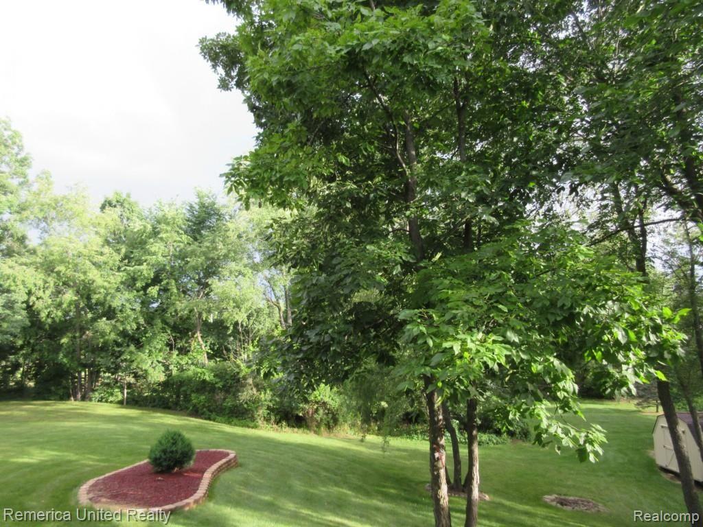 27465 Martindale Road New Hudson, MI 48165 - Photo 40 of 42 BREATHTAKING VIEWS