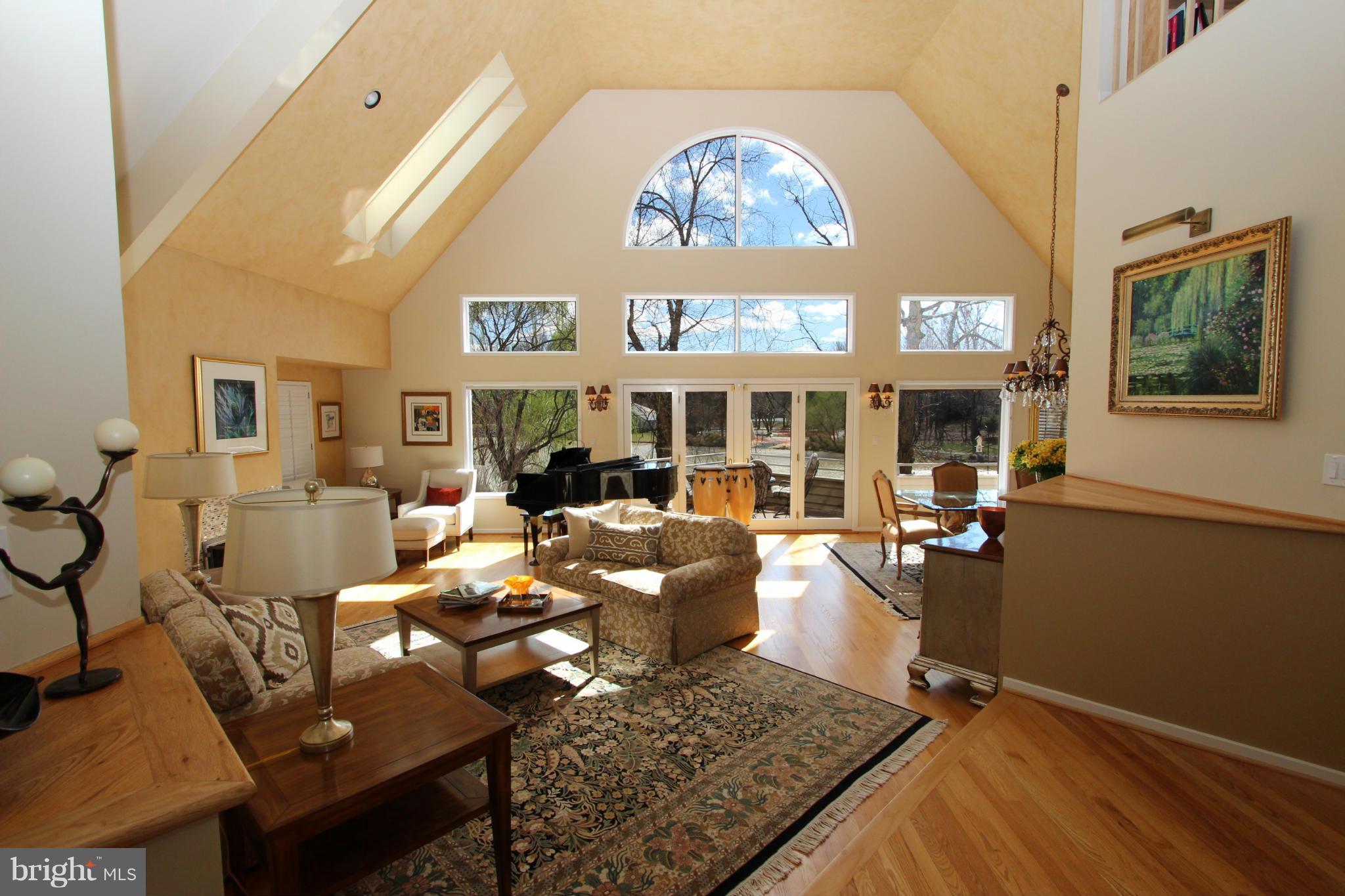 11571 Lake Newport Road Reston, VA 20194 - Photo 3 of 30 Architectural Interest and Fabulous Views