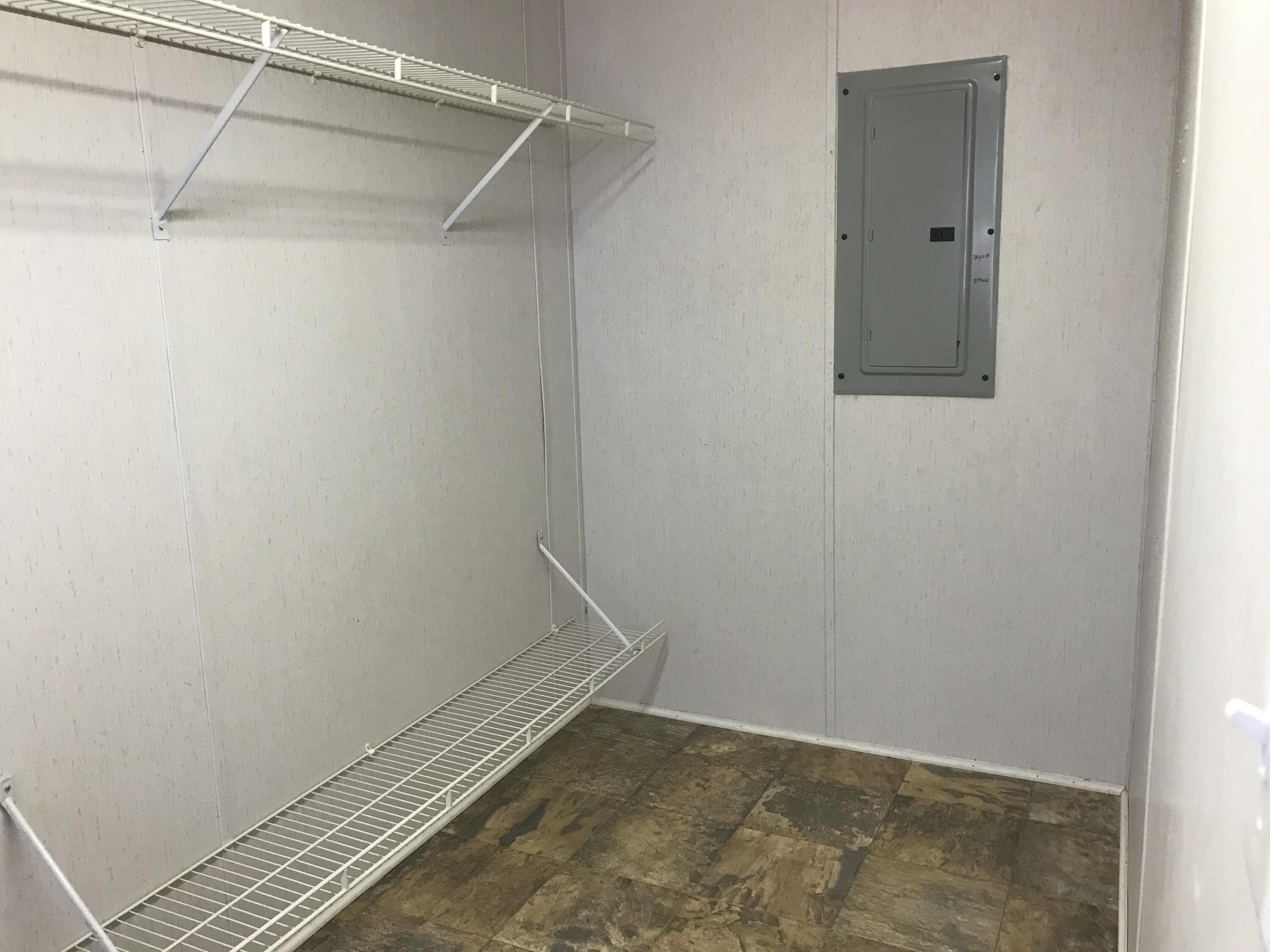 5806 Bush Road Baker, FL 32531 - Photo 14 of 17 a view of a small space