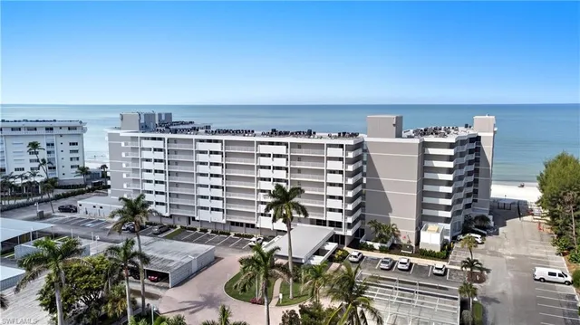 $15,995 | 3443 Gulf Shore Boulevard North, Unit 503, Naples, FL 34103