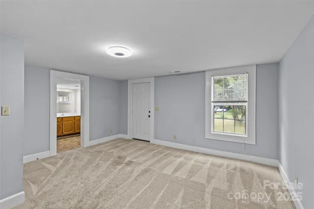 $410,000 | 3824 Matthews-Mint Hill Road, Matthews, NC 28105