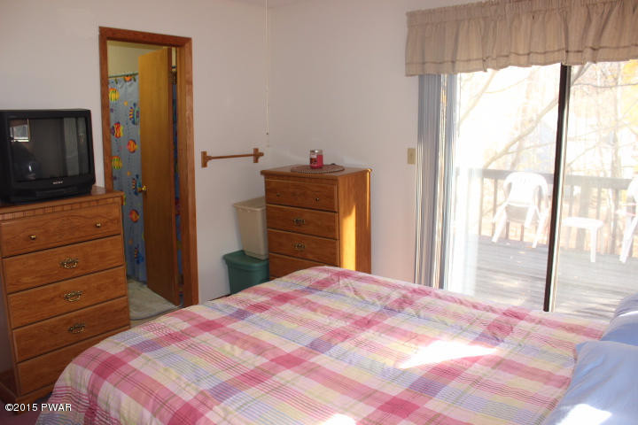 876 Deerfield Road Lake Ariel, PA 18436 - Photo 29 of 48