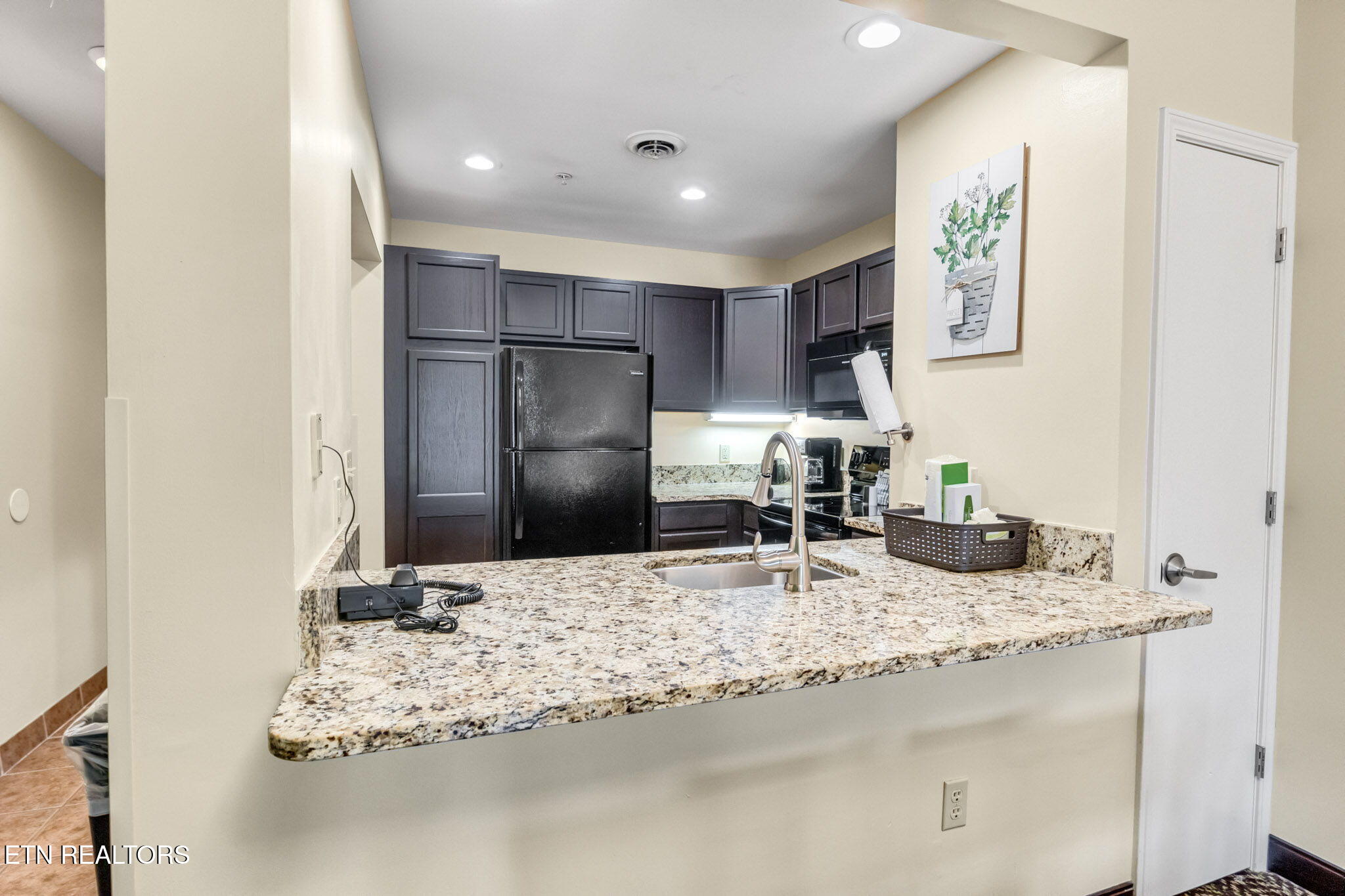 225 Collier Drive, Unit 2311 Sevierville, TN 37862 - Photo 15 of 49 11-web-or-mls-IMG_0129