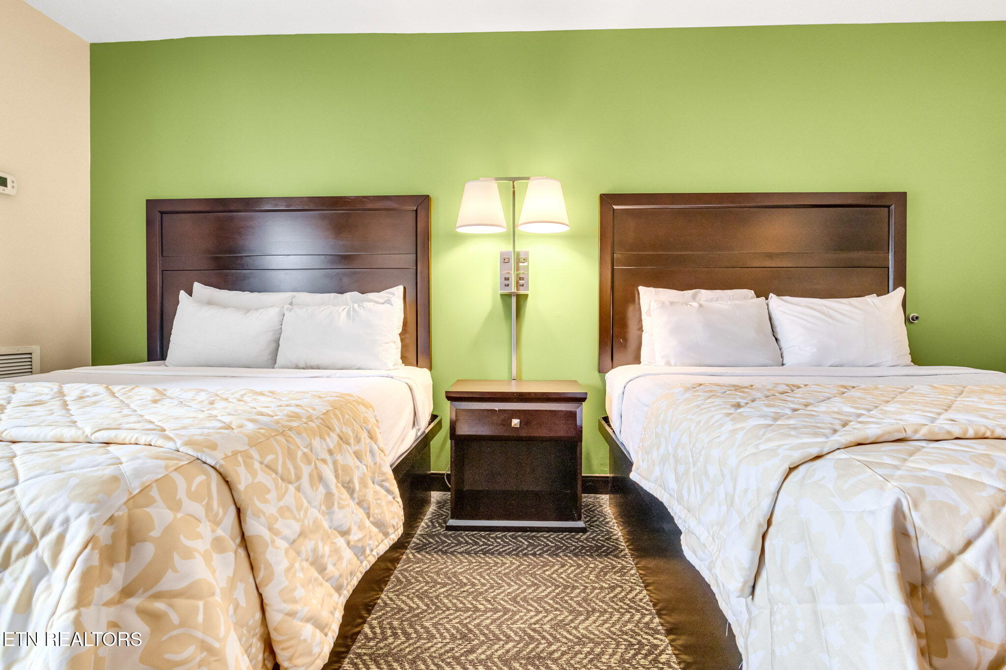 225 Collier Drive, Unit 2311 Sevierville, TN 37862 - Photo 24 of 49 24-web-or-mls-IMG_0168