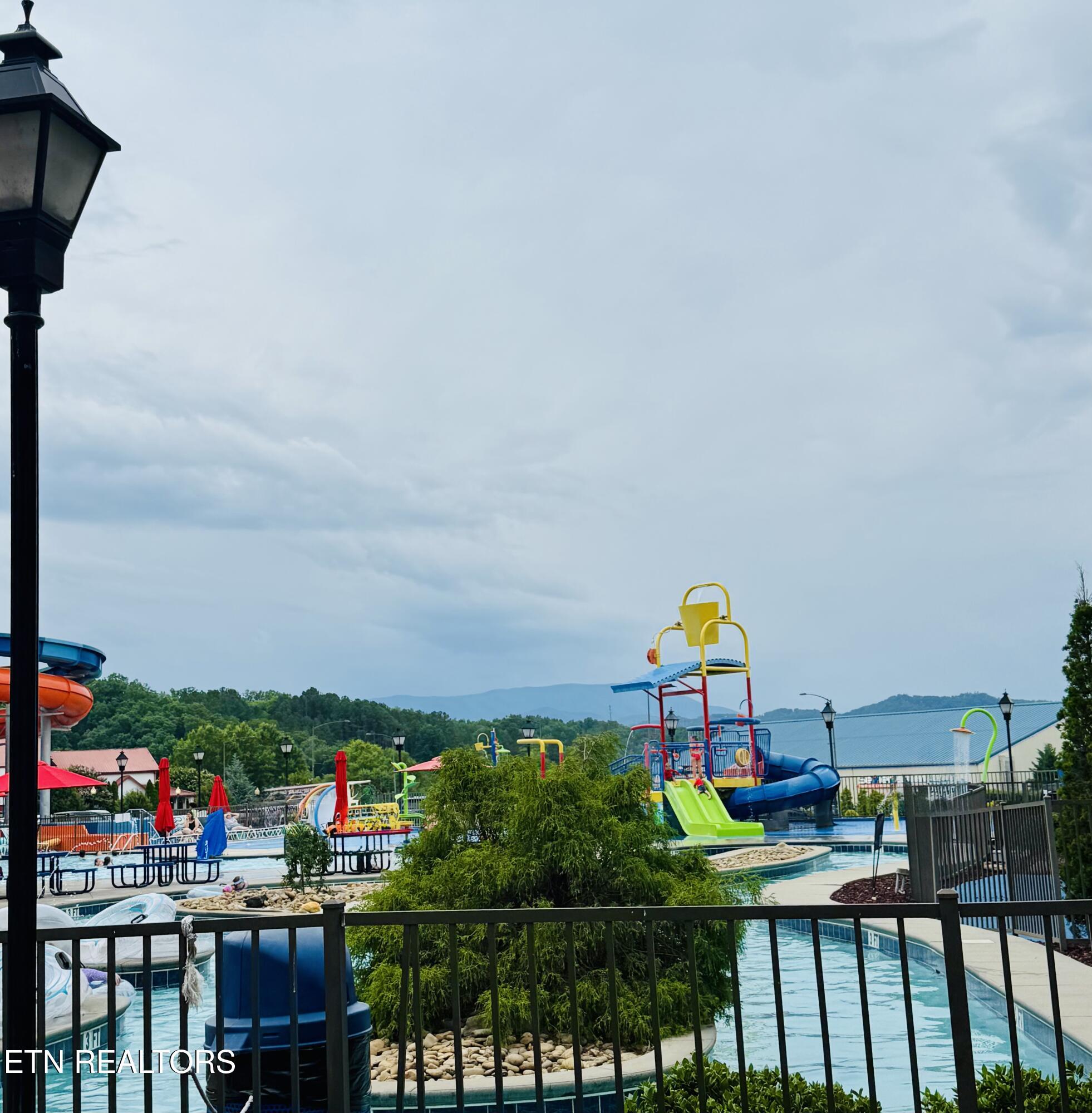 225 Collier Drive, Unit 2311 Sevierville, TN 37862 - Photo 40 of 49 IMG_2567