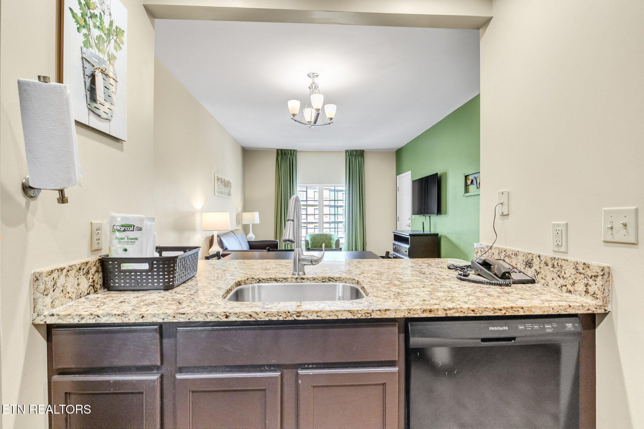 225 Collier Drive, Unit 2311 Sevierville, TN 37862 - Photo 5 of 49 12-web-or-mls-IMG_0132