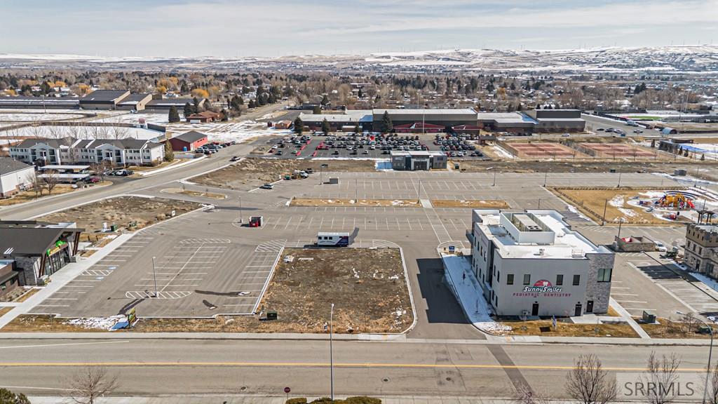 2985 Eagle Drive Ammon, ID 83406 - Photo 3 of 11