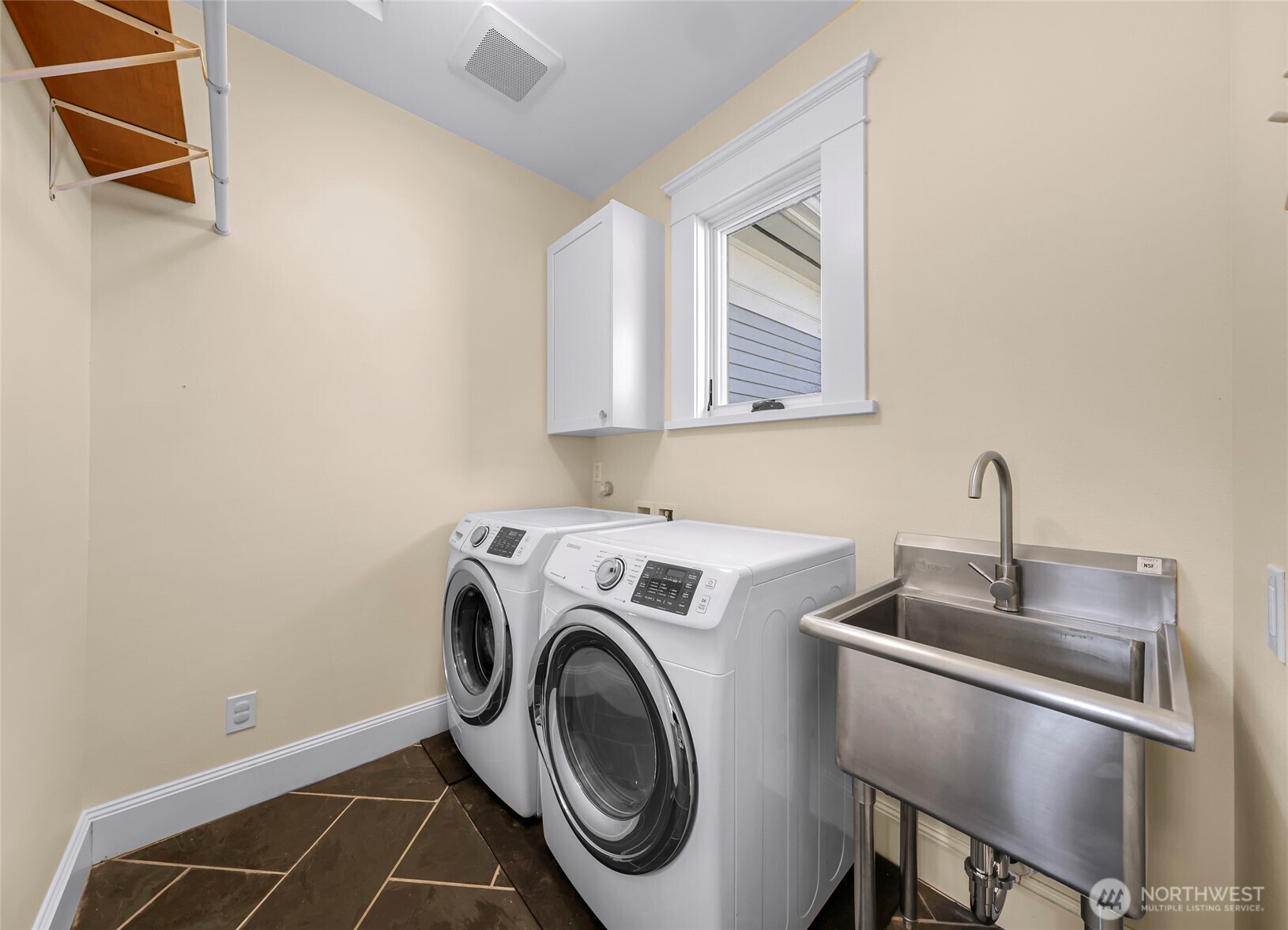 1012 Key Street Bellingham, WA 98225 - Photo 24 of 40 Gallery Image 24