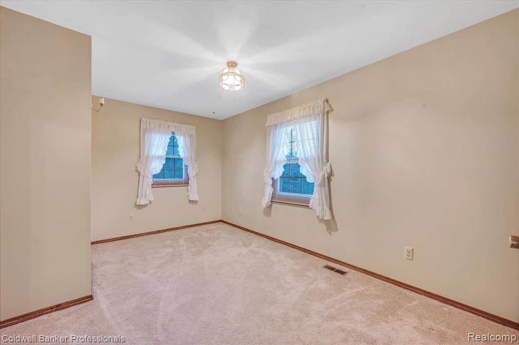 1405 McKail Road Leonard, MI 48367 - Photo 27 of 44 Gallery Image 27