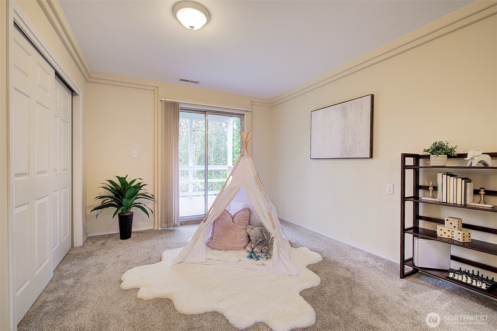 26229 197th Place Southeast Covington, WA 98042 - Photo 29 of 39 a view of a living room