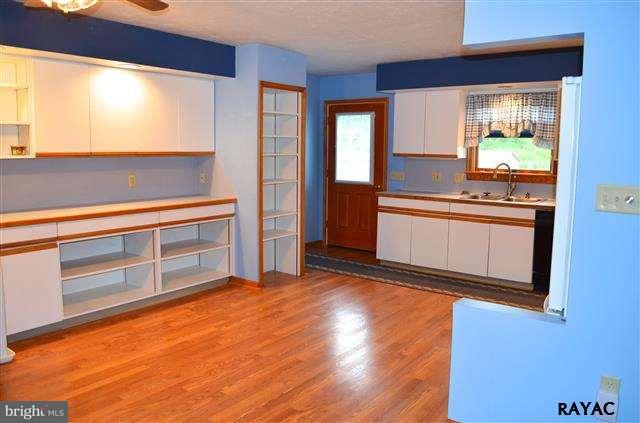 1385 Carlisle Road Aspers, PA 17304 - Photo 11 of 33 Gallery Image 11