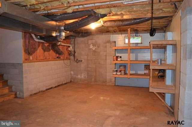 1385 Carlisle Road Aspers, PA 17304 - Photo 5 of 33 Gallery Image 5