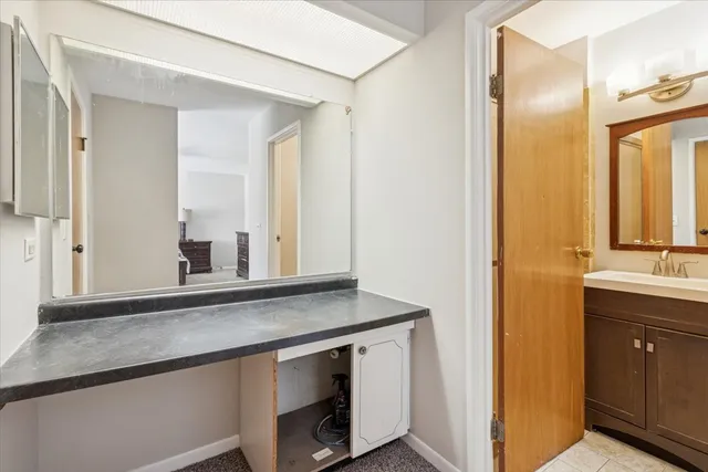 $255,000 | 149 Thomas Road, Bolingbrook, IL 60440