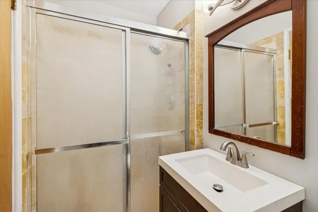 $255,000 | 149 Thomas Road, Bolingbrook, IL 60440