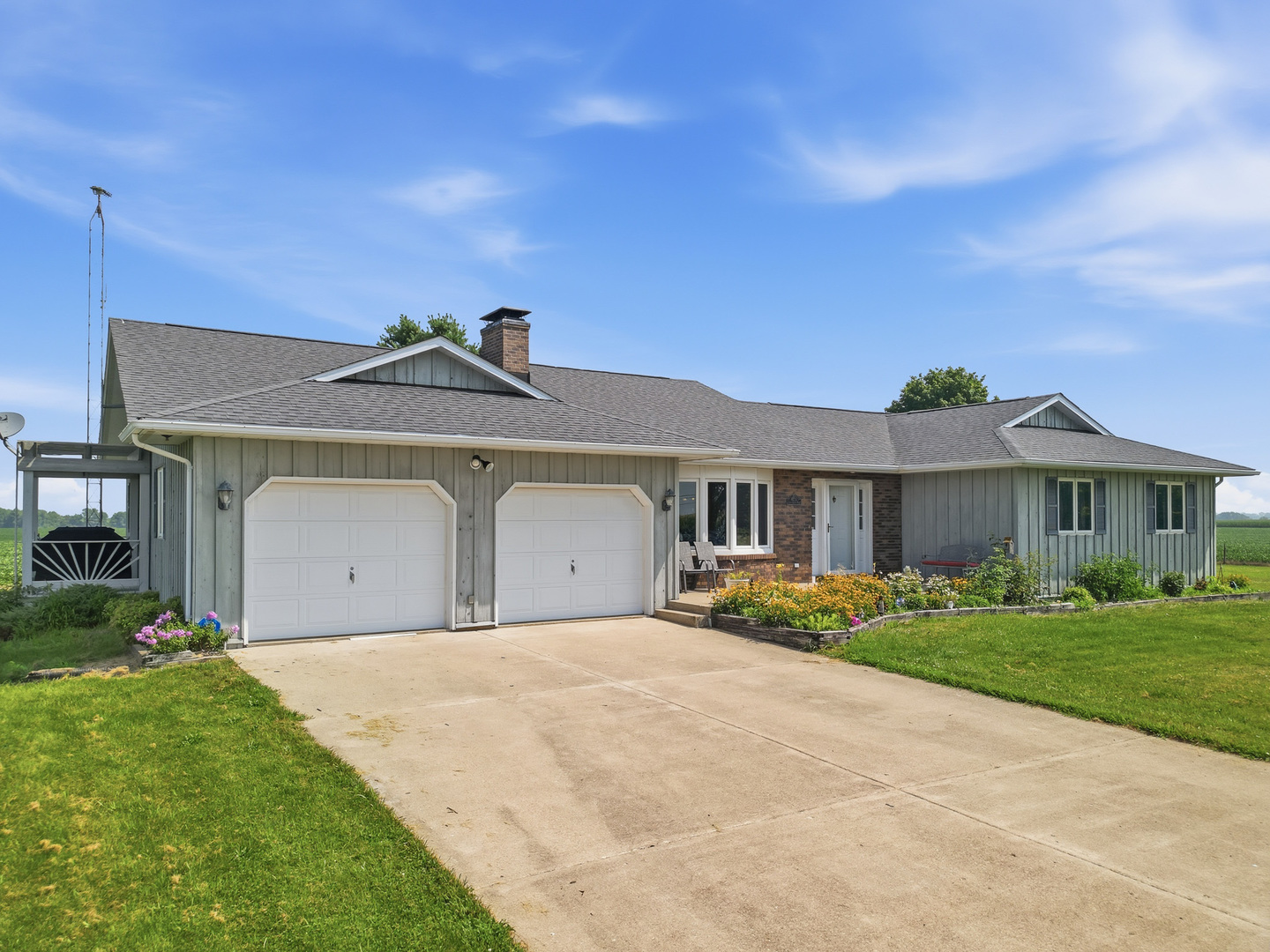 1132 Stony Point Road Dixon, IL 61021 - Photo 2 of 45