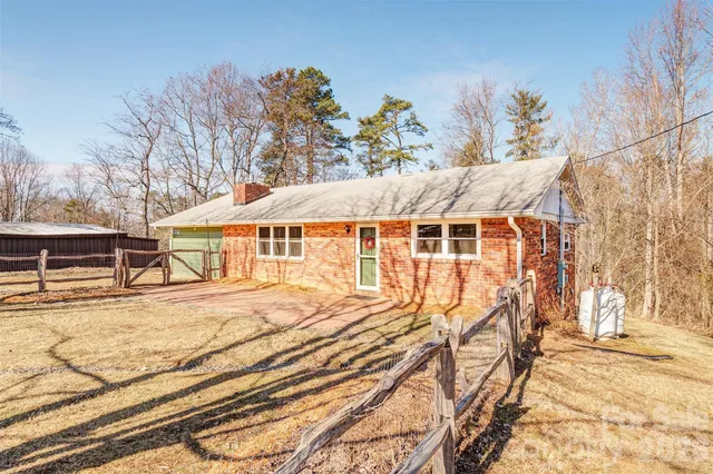 $399,900 | 268 Longs Chapel Road, Weaverville, NC 28787