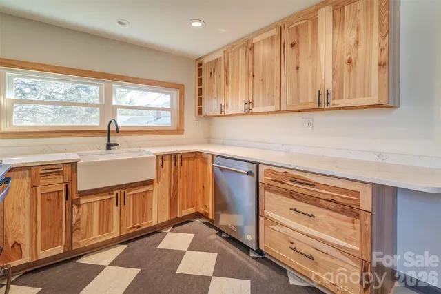 $399,900 | 268 Longs Chapel Road, Weaverville, NC 28787