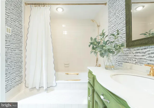 $204,900 | 174 Centura Cherry Hill, Unit 174, Cherry Hill, NJ 08003