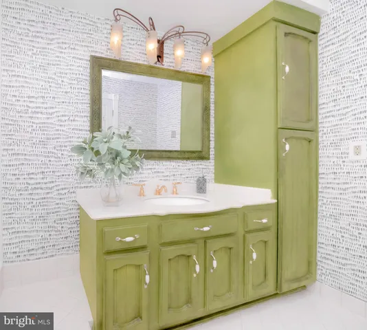 $204,900 | 174 Centura Cherry Hill, Unit 174, Cherry Hill, NJ 08003