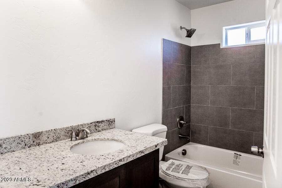 1796 Salvador Court, Unit 46 Rio Rico, AZ 85648 - Photo 13 of 18 1796 Salvador-9777