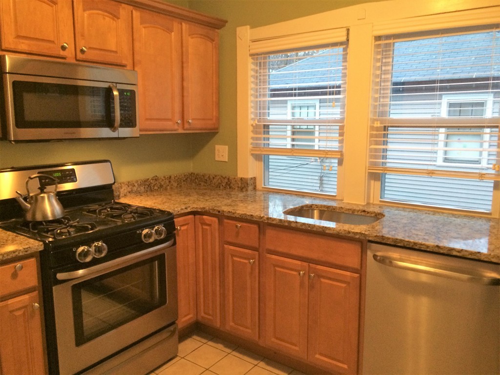 42 Beaconsfield Road, Unit 42 Brookline, MA 02445 - Photo 7 of 20 Gallery Image 7