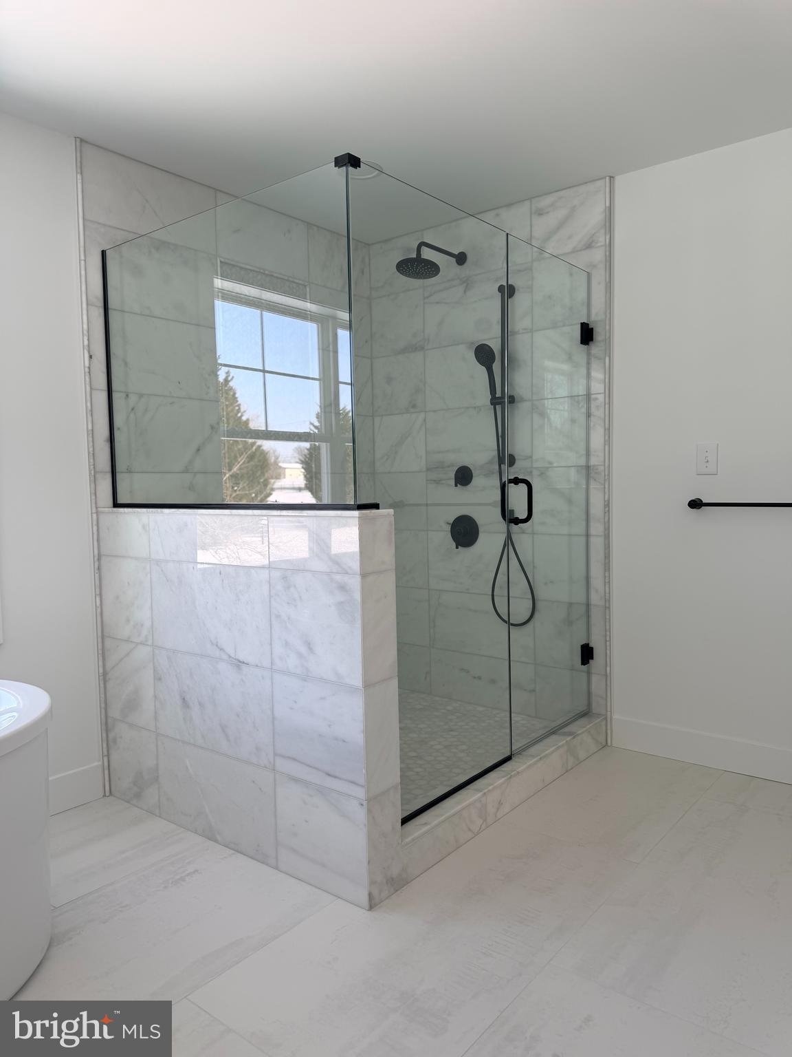 209 Old State Road Royersford, PA 19468 - Photo 22 of 29 a bathroom with a shower