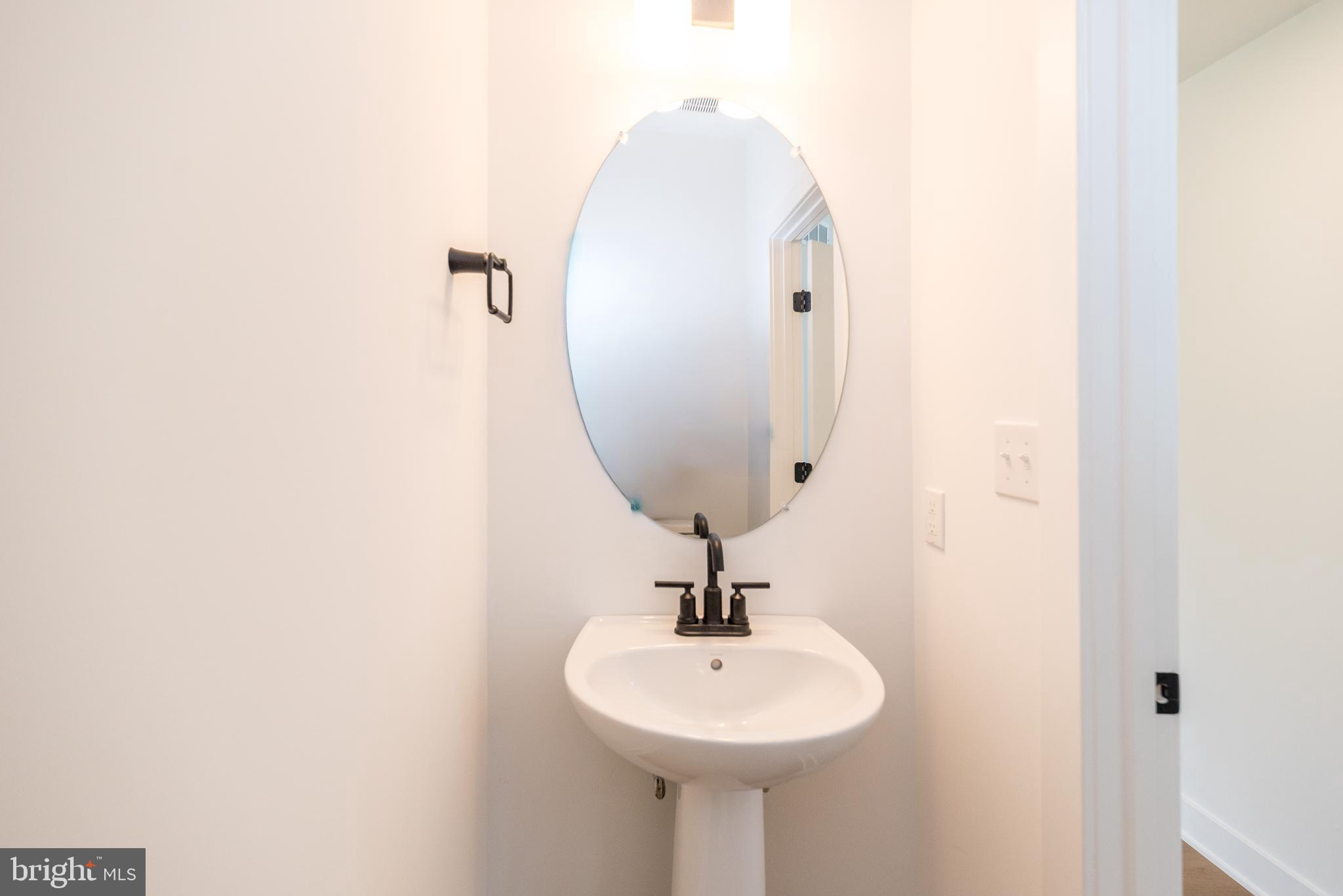 209 Old State Road Royersford, PA 19468 - Photo 39 of 83 Powder Room