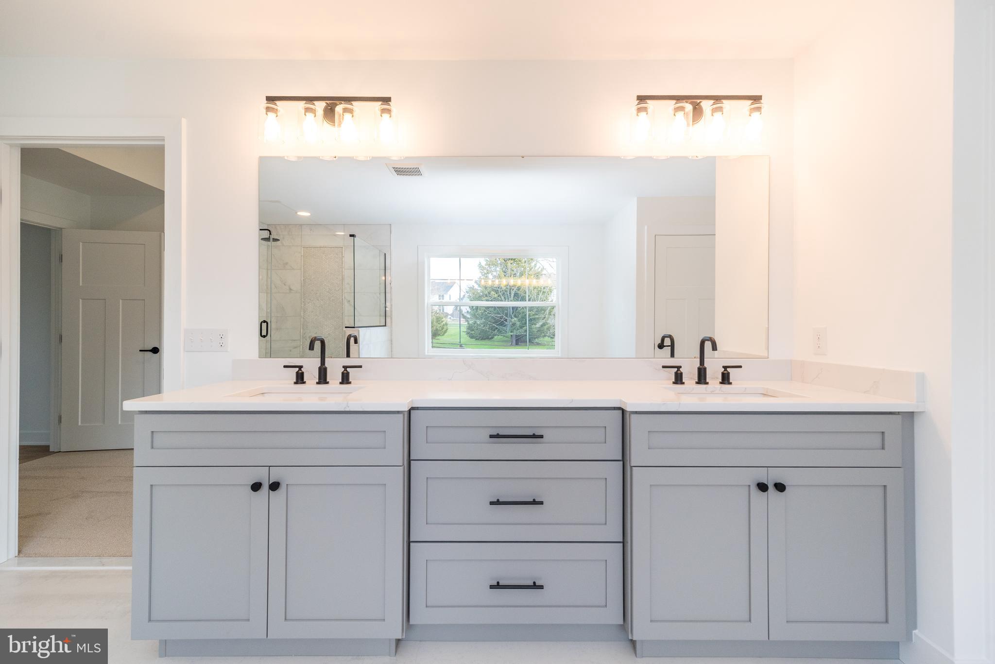 209 Old State Road Royersford, PA 19468 - Photo 51 of 83 MBR Double Vanity