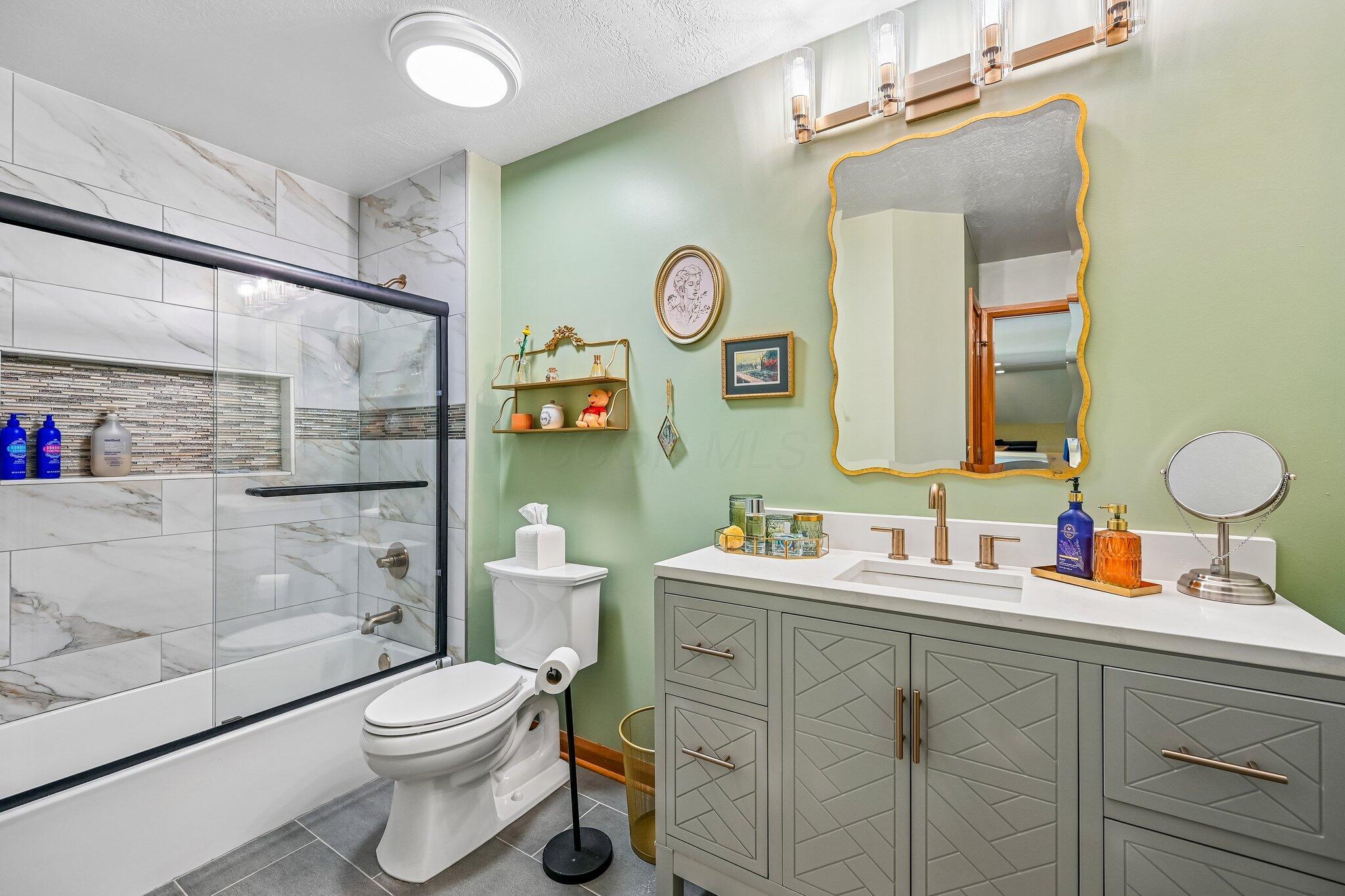 8310 Dublin Road Delaware, OH 43015 - Photo 25 of 62 Second Floor Full Bath