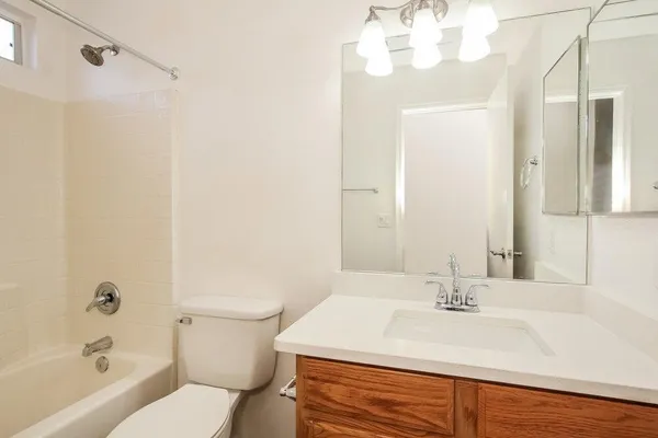 $2,420 | 9243 West St John Road, Peoria, AZ 85382