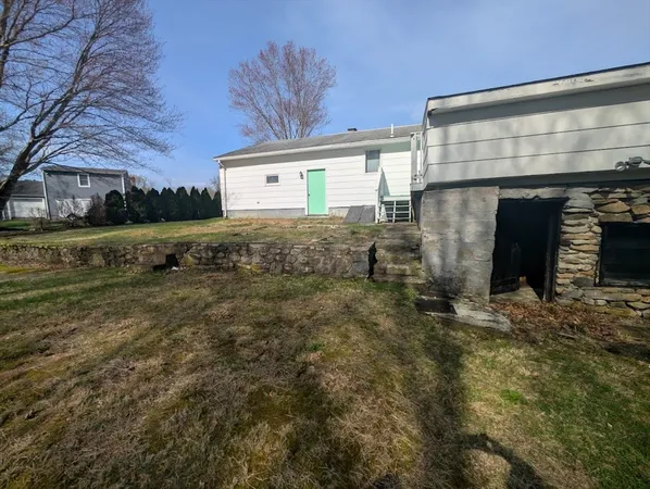 $369,900 | 7 Birchwood Drive, Webster, MA 01570