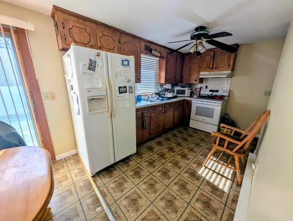 $369,900 | 7 Birchwood Drive, Webster, MA 01570