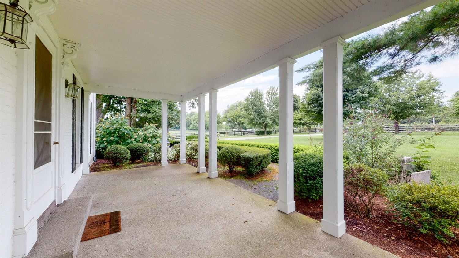 3065 Lexington Road Versailles, KY 40383 - Photo 4 of 48 Photo 4