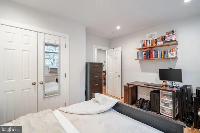 $1,995 | 4004 Beecher Street Northwest, Unit 201, Washington, DC 20007