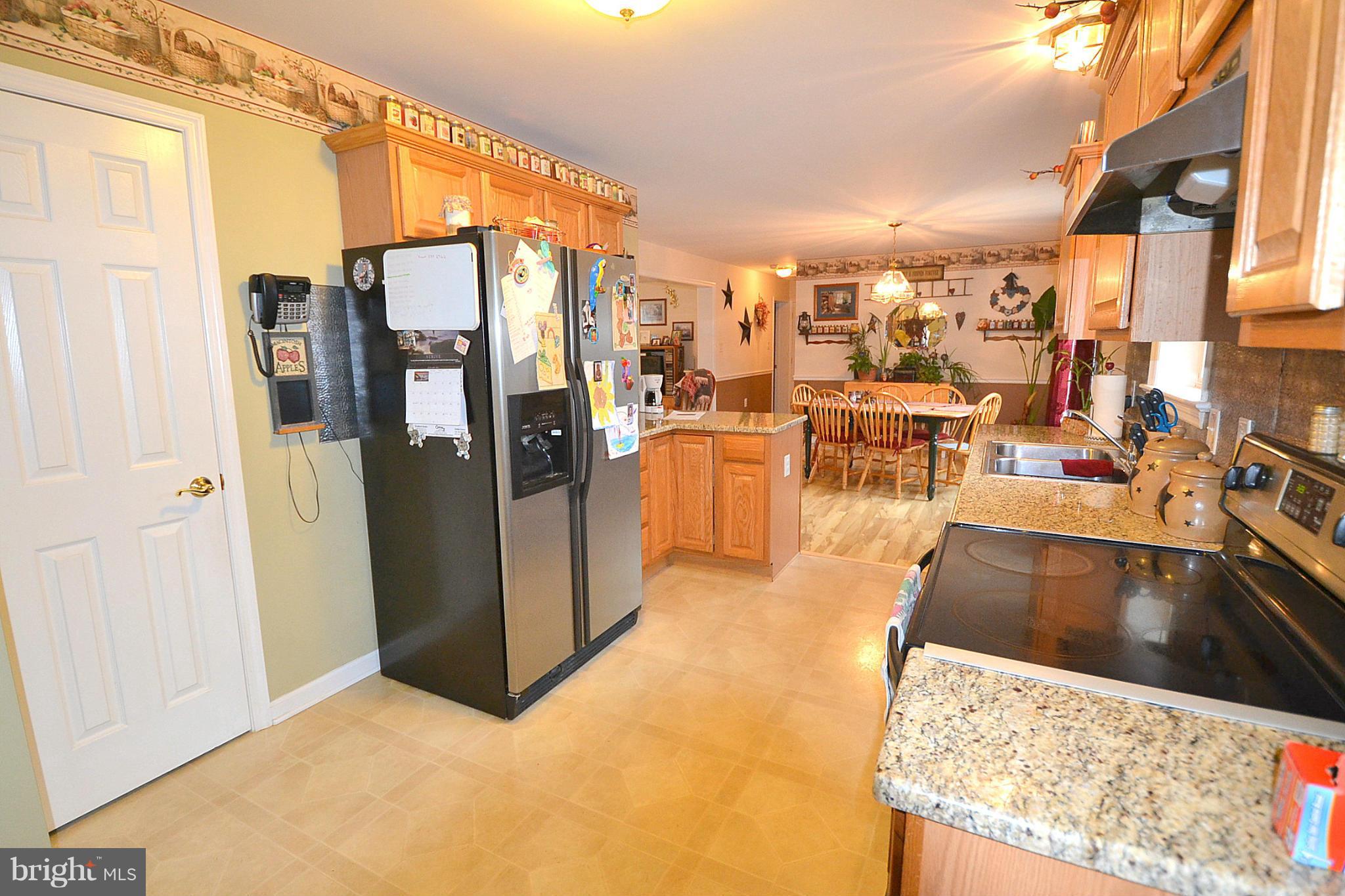 259 McCubbin Road Winchester, VA 22603 - Photo 6 of 30 Kitchen