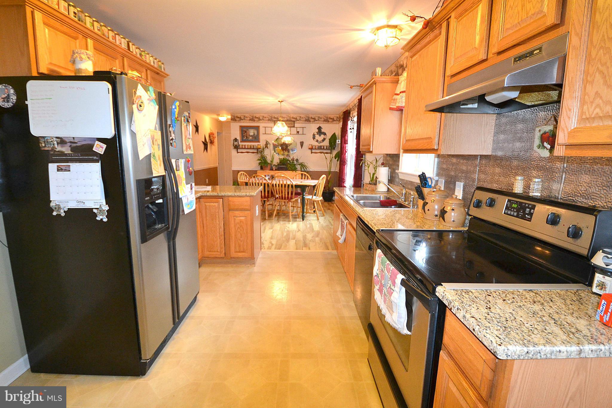 259 McCubbin Road Winchester, VA 22603 - Photo 7 of 30 Kitchen