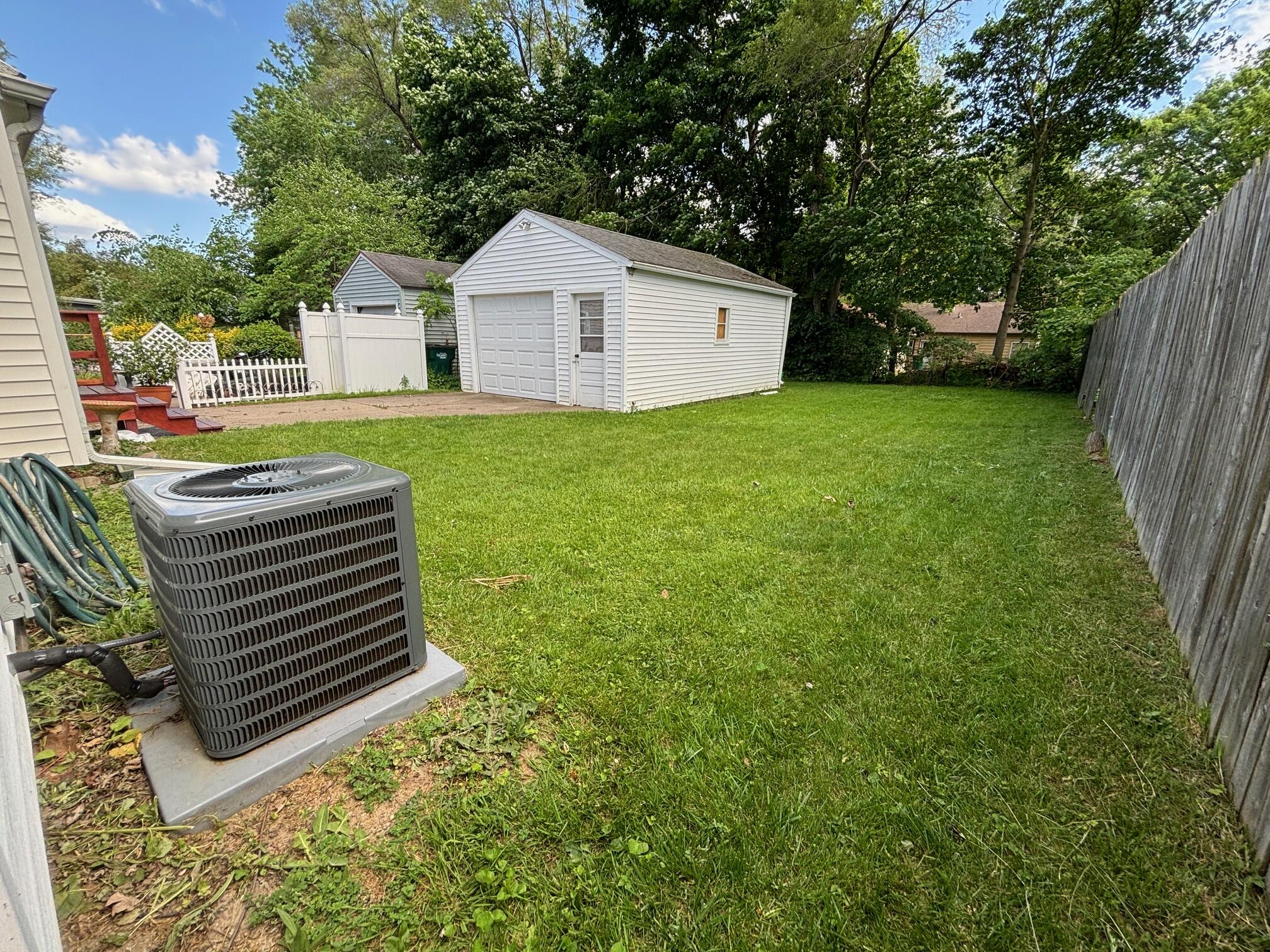 1205 West Rundle Avenue Lansing, MI 48910 - Photo 5 of 27 IMG_4488 (1)